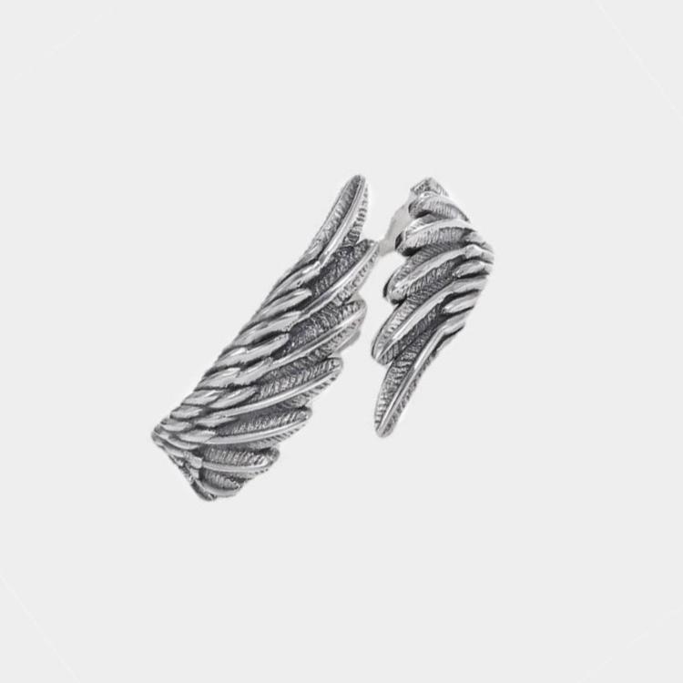 Winged Ring-Resizable