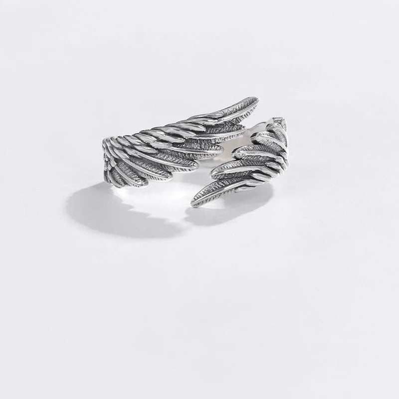 Winged Ring-Resizable